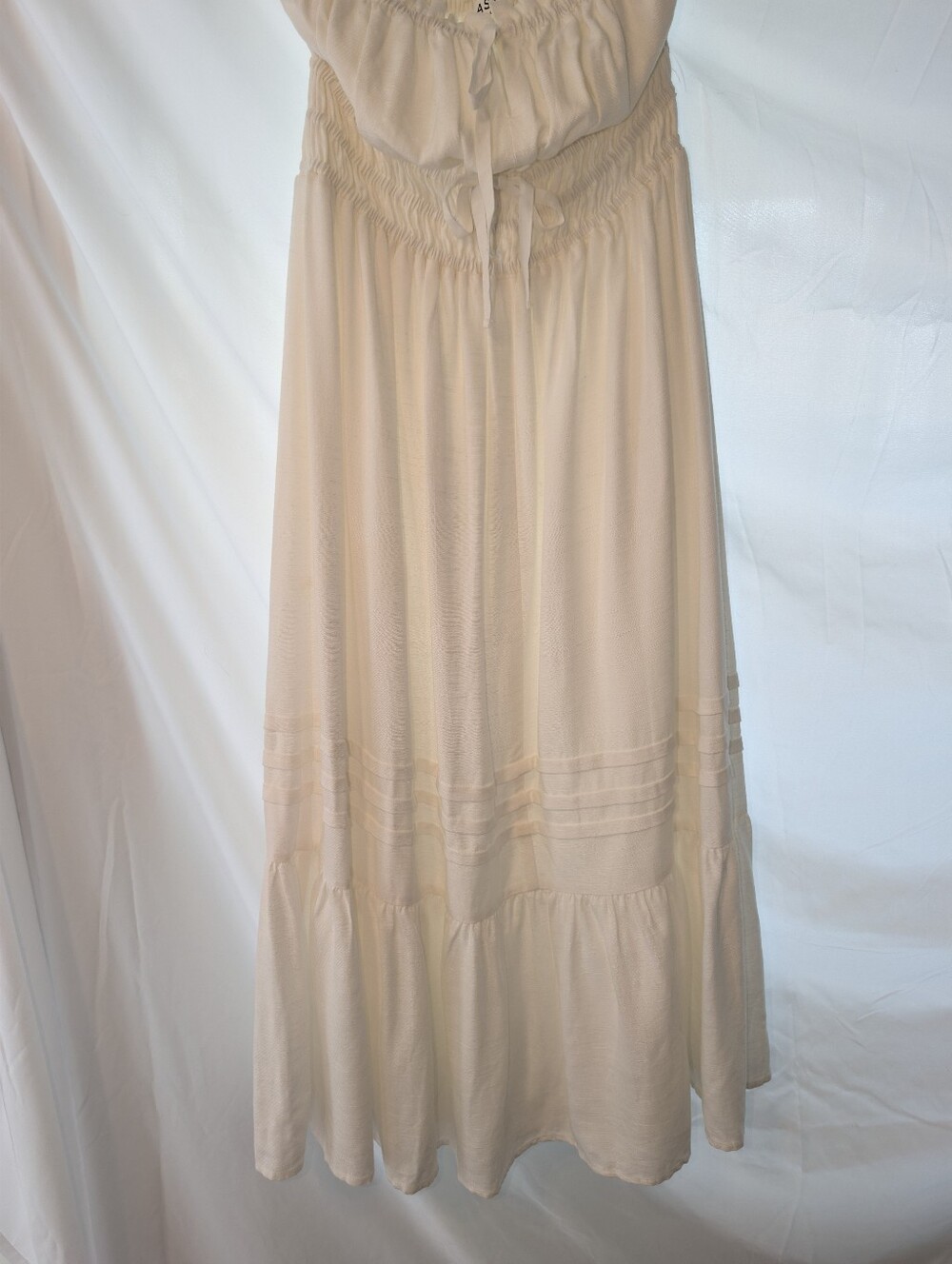 ASTR The Label White Strapless Smocked Tiered Maxi Dress Size M